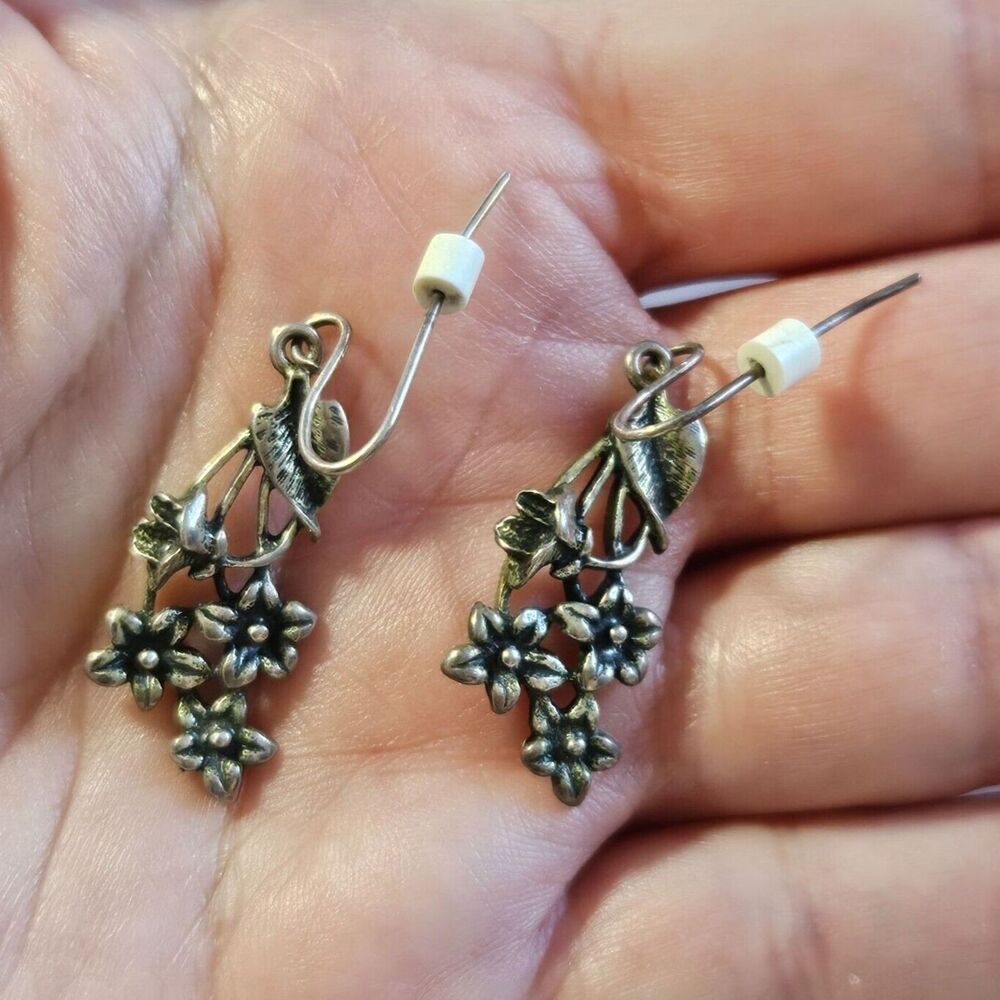 Vintage sterling silver dangling flower earrings
